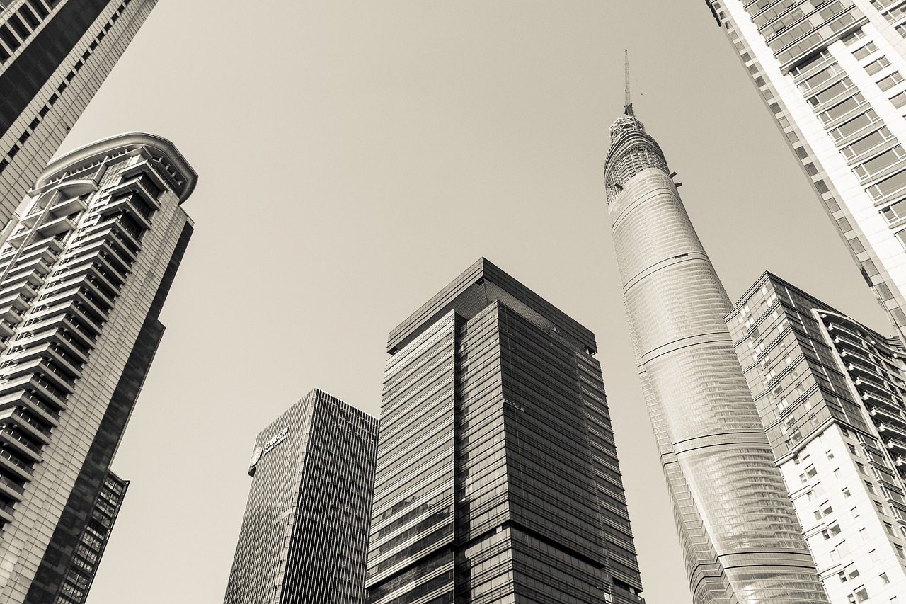 成都最新二手房急售及市场分析，购房者的福音还是卖家的挑战？