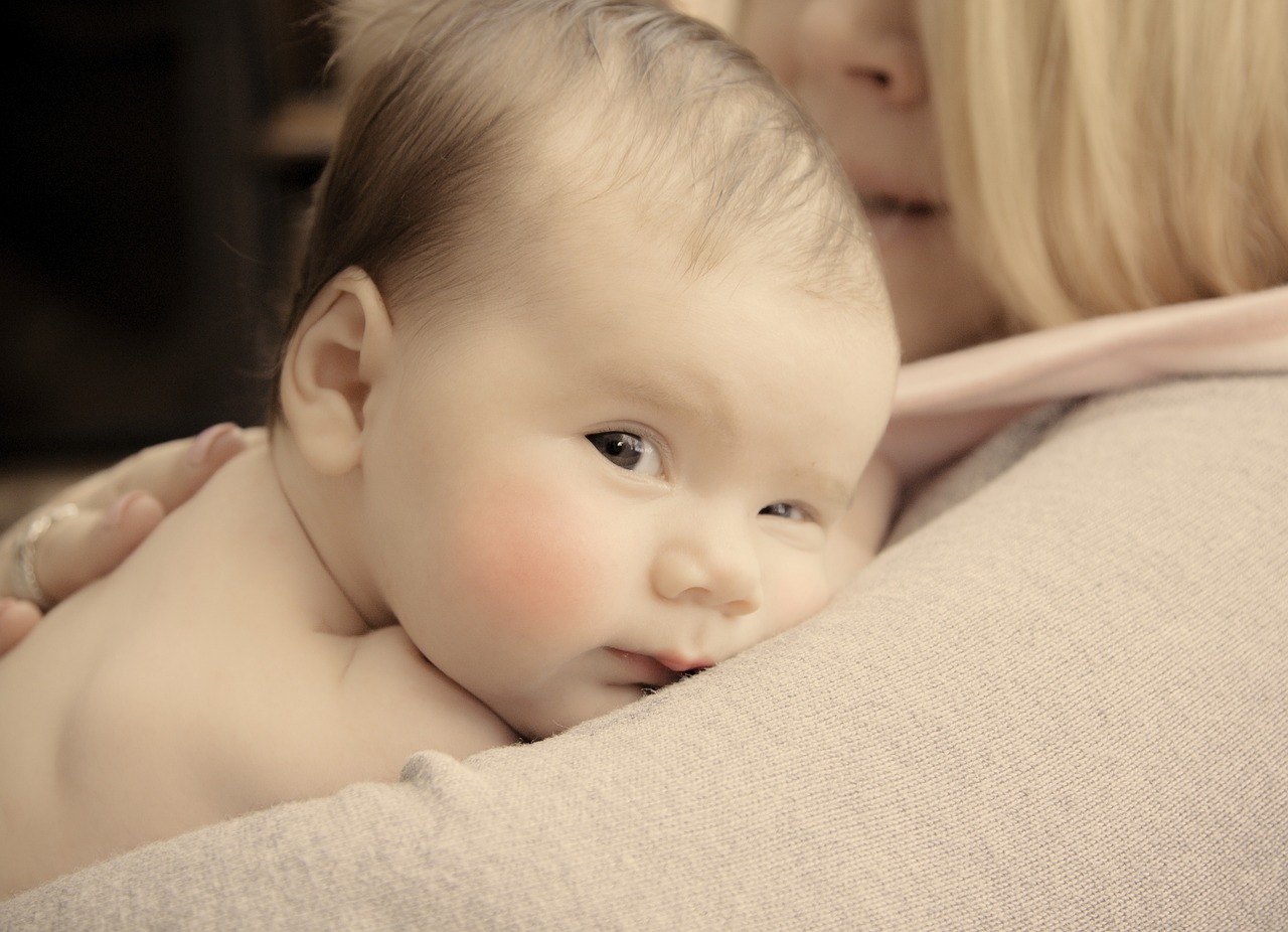 最新婴儿哺乳视频研究，探索哺乳科学与艺术的新篇章